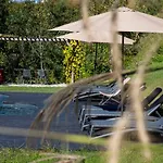 Apartmán Rostagni1834: With 2 Apts And Pool In The Barolo Region Novello