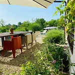 Apartamento Rostagni1834: With 2 Apts And Pool In The Barolo Region *