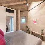 Rostagni1834: With 2 Apts And Pool In The Barolo Region * Novello