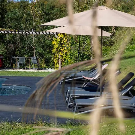 Апартаменты Rostagni1834: With 2 Apts And Pool In The Barolo Region Новелло