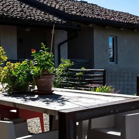 Rostagni1834: With 2 Apts And Pool In The Barolo Region Novello