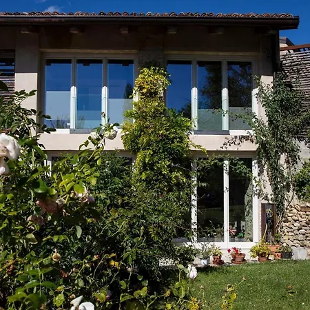 Apartamento Rostagni1834: With 2 Apts And Pool In The Barolo Region