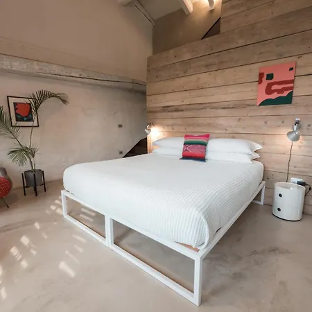 Rostagni1834: With 2 Apts And Pool In The Barolo Region *