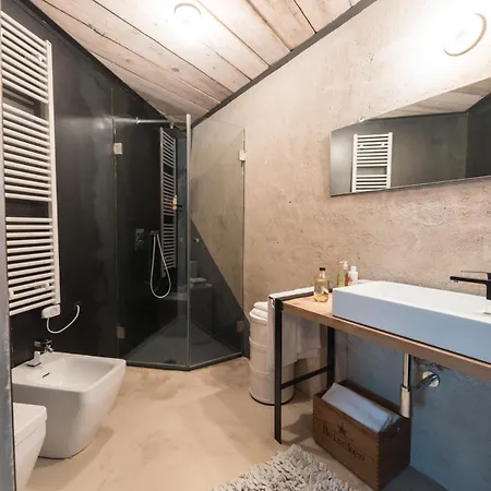 דירה Rostagni1834: With 2 Apts And Pool In The Barolo Region