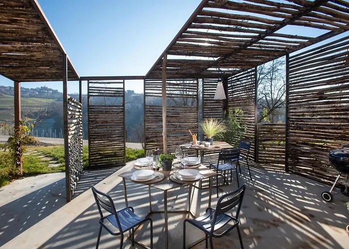 Rostagni1834: With 2 Apts And Pool In The Barolo Region Appartement Novello